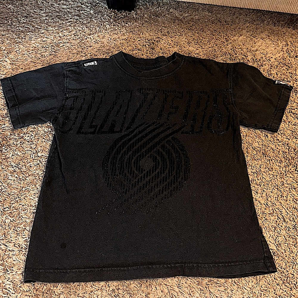 🦄3 FOR $15! Blazers t-shirt